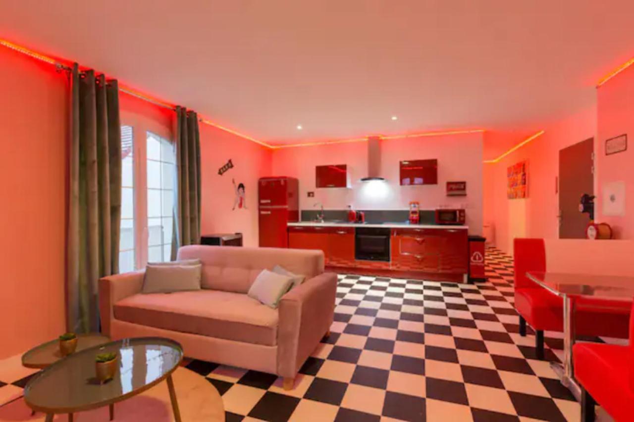 Suite Marilyn Monroe - 7P avec Jacuzzi Privé Montry Esterno foto