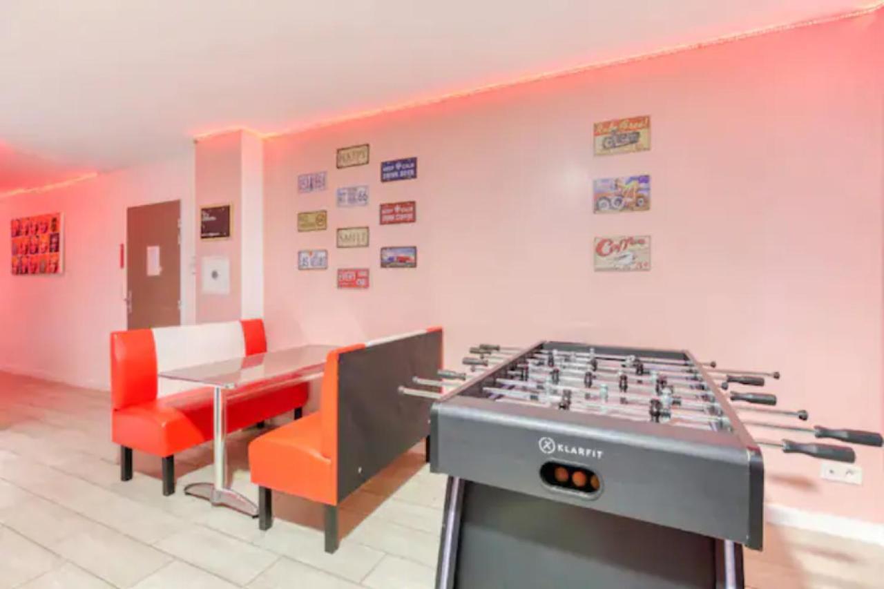 Suite Marilyn Monroe - 7P avec Jacuzzi Privé Montry Esterno foto