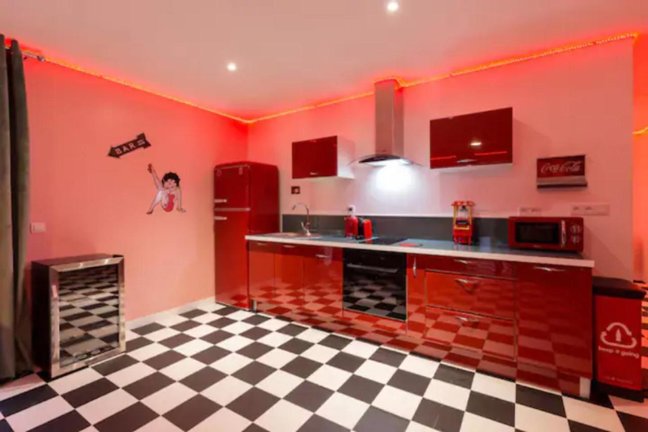 Suite Marilyn Monroe - 7P avec Jacuzzi Privé Montry Esterno foto