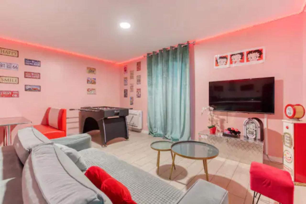 Suite Marilyn Monroe - 7P avec Jacuzzi Privé Montry Esterno foto