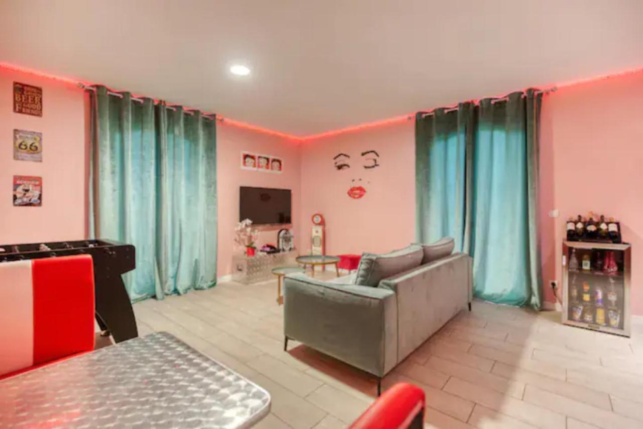 Suite Marilyn Monroe - 7P avec Jacuzzi Privé Montry Esterno foto