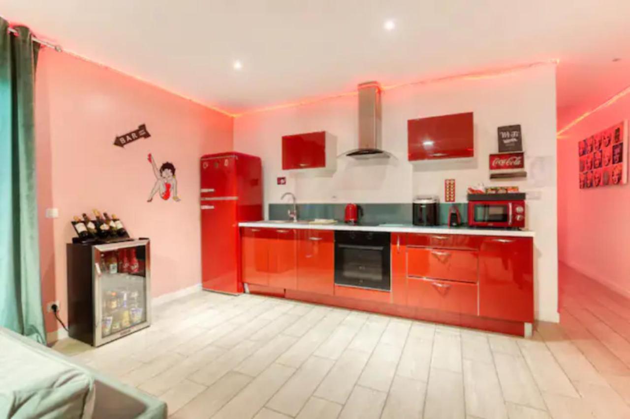 Suite Marilyn Monroe - 7P avec Jacuzzi Privé Montry Esterno foto