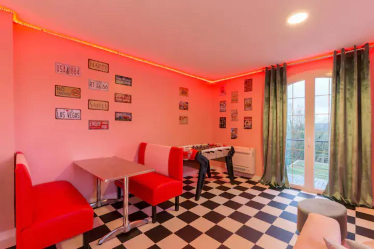 Suite Marilyn Monroe - 7P avec Jacuzzi Privé Montry Esterno foto